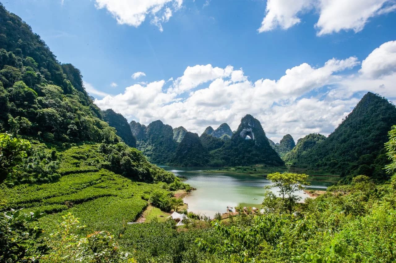 Thang Hen Lake Cao Bang
