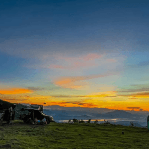 Trekking Đỉnh Viên Nam