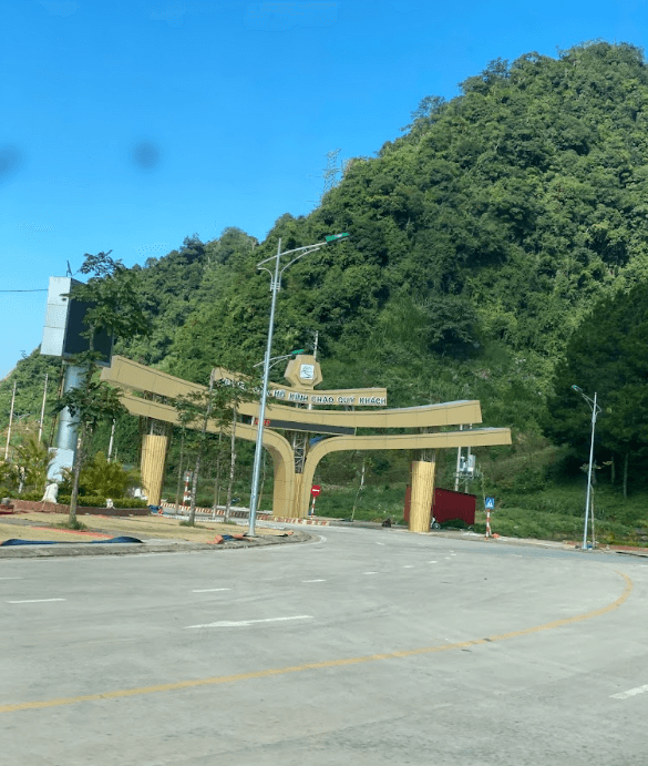 Ngã ba Vân Hồ - Mộc Châu - Sơn La