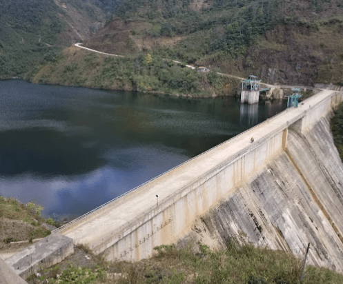 Đập Cấp Nước Cho Thủy Điện Suối Sập