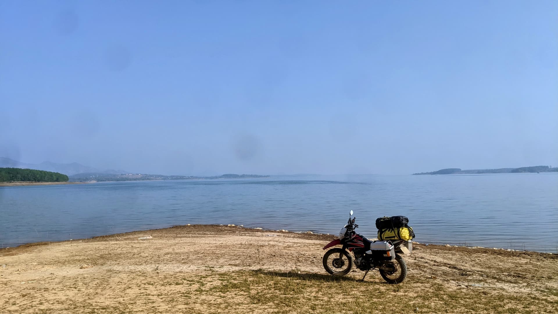 Cắm Trại Biển Kroong - Kon Tum (Bãi 1)
