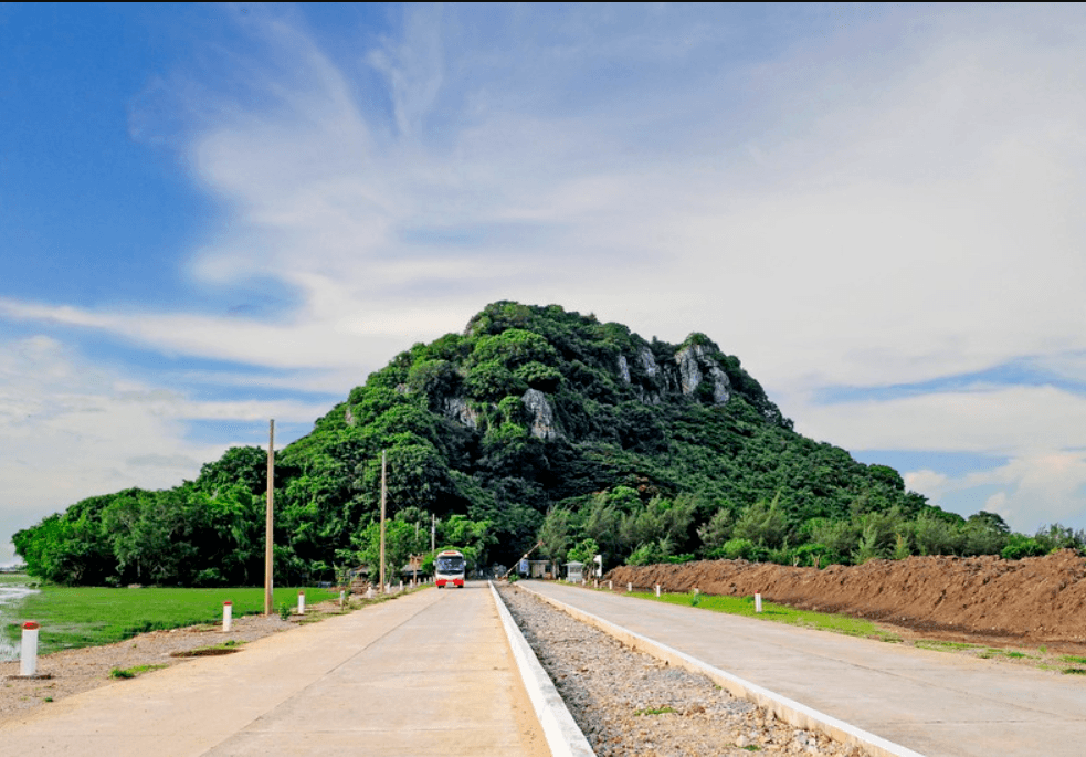 Núi Đá Dựng - Hà Tiên - Kiên Giang