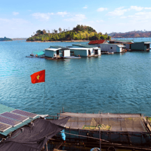 Làng chài sông Sê San