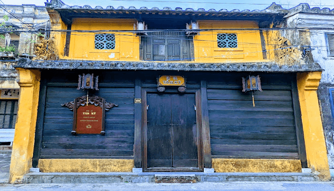 Nhà cổ Tấn Ký