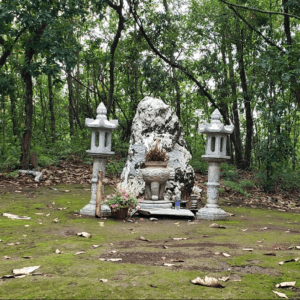 Hòn đá trắng của người Hà Nhì