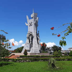 Tượng Đài Đắk Hà - Đăk Hà - Kon Tum