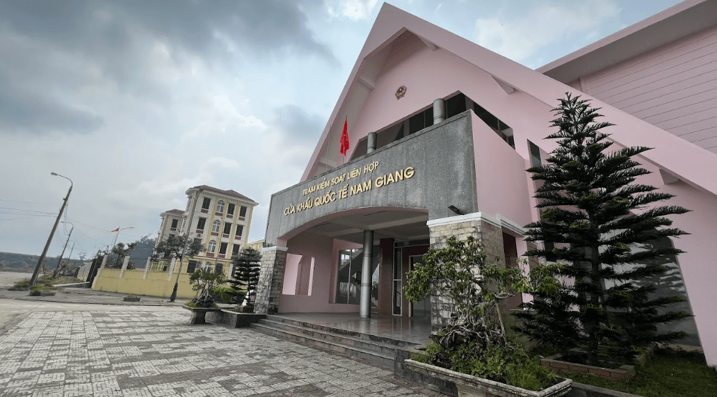 Cửa khẩu quốc tế Nam Giang