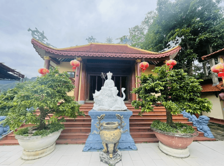 Chùa Hà Tân