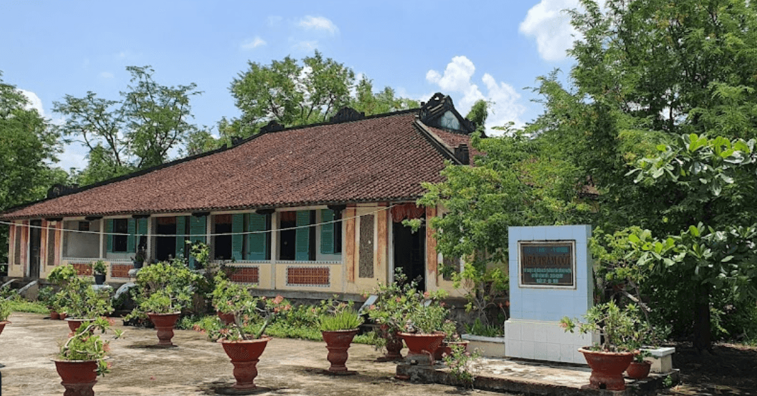 Nhà cổ trăm cột - Cần Đước - Long An