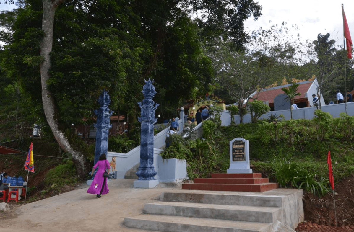 Đền Phja Khao - Chợ Đồn - Bắc Kạn