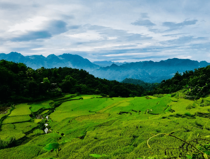 Suối Thác Xăm Pà Nưa - Mai Châu - Hòa Bình