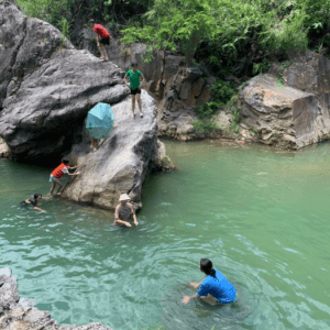 Khu checkin tắm Suối Nậm Đông