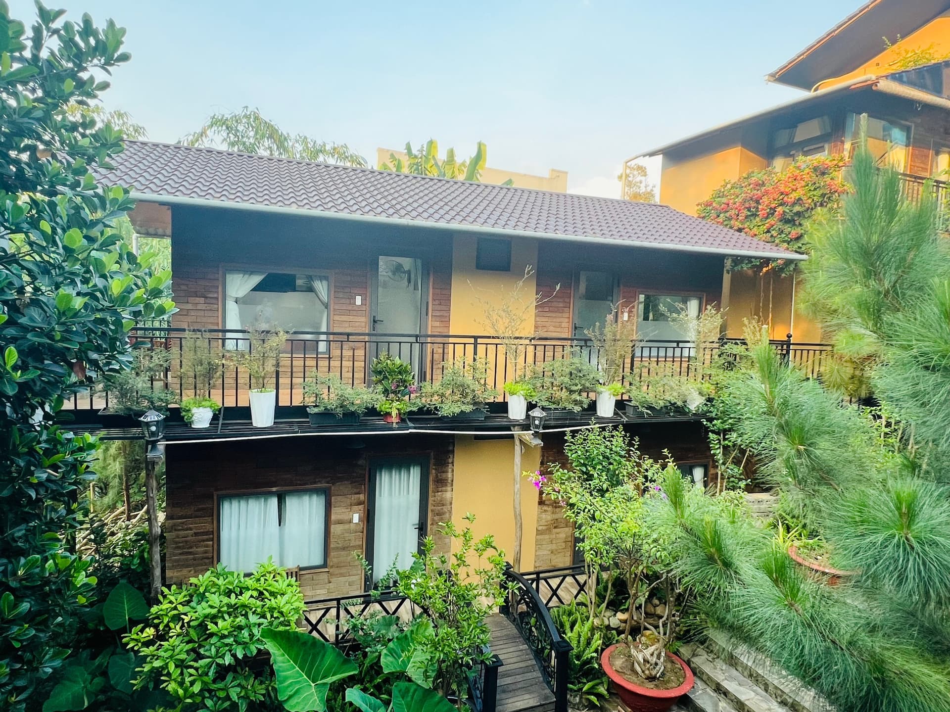 Bazan Home - Hotel & Bungalow Gia Lai