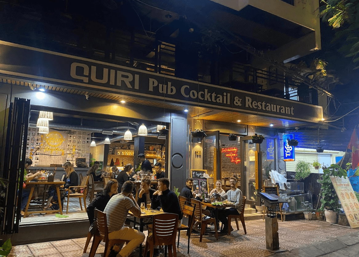 Quiri Pub Cocktail & Restaurant