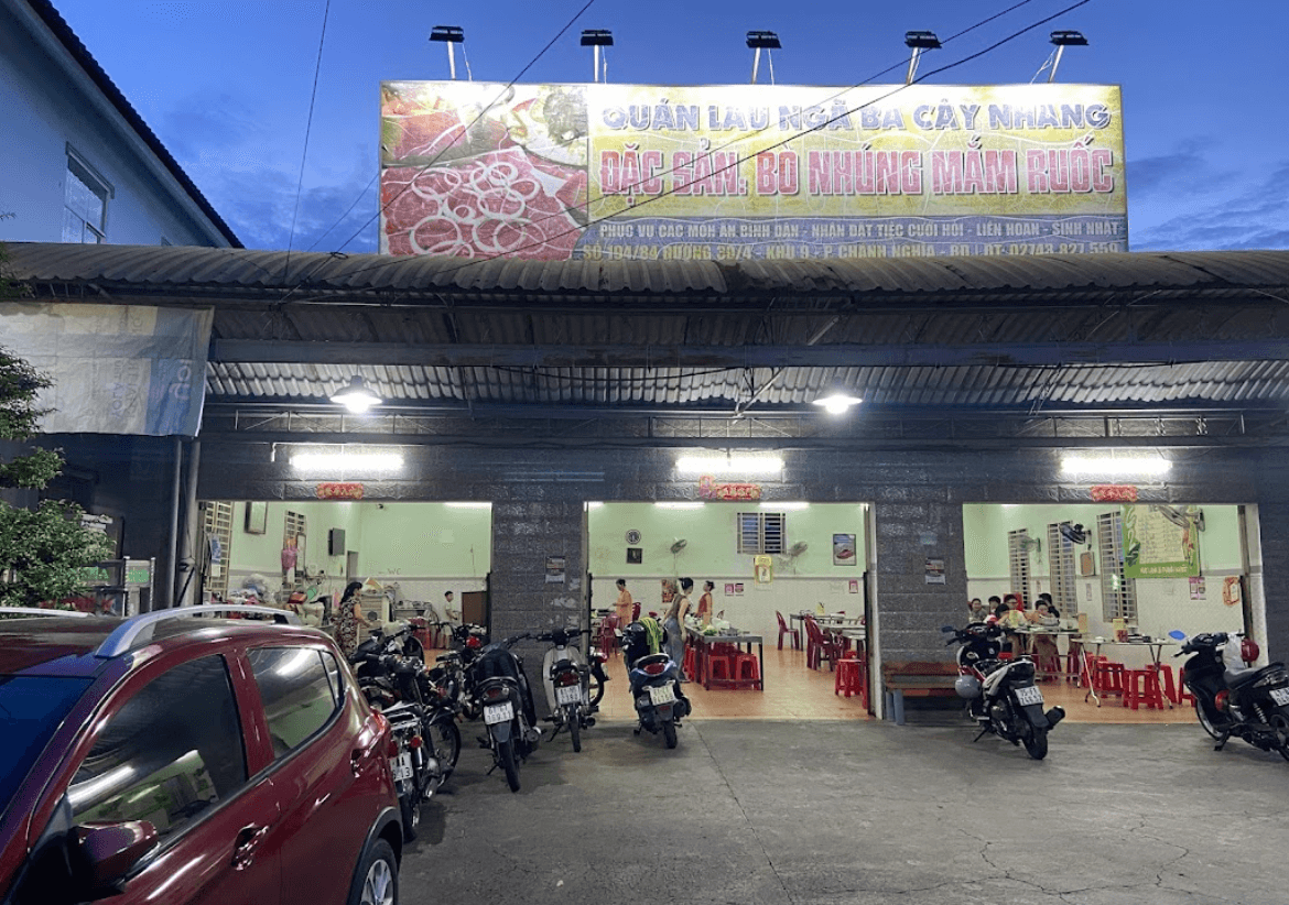 Quán Lẩu Ngã Ba Cây Nhang