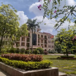 Công viên Bà Triệu