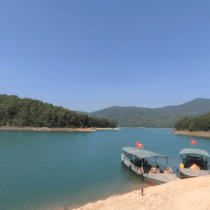 Bến đò chùa Lôi Âm
