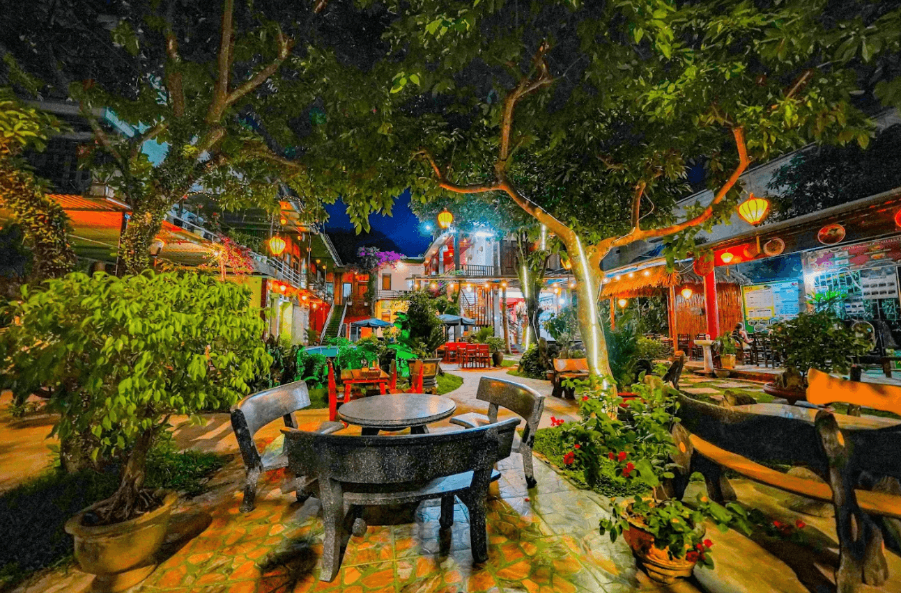 Phong Nha Family Restaurant
