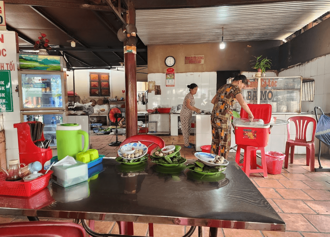 Bánh Canh Bà Mơ