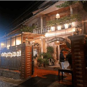 Cửa hàng nướng Mậu Dịch