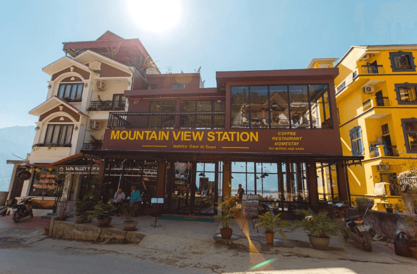 Mountain View Station Restaurant & Homestay
