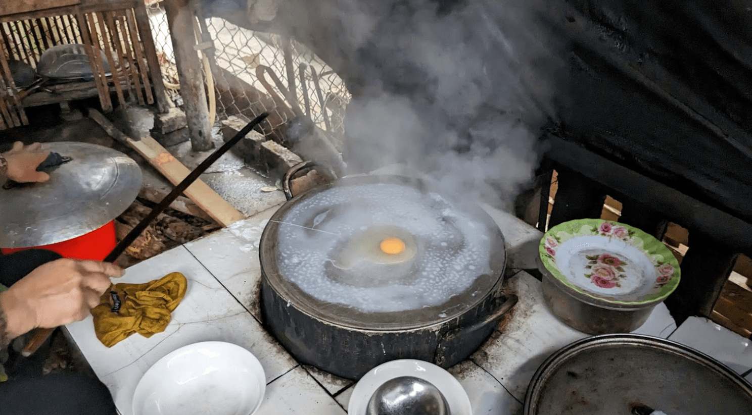 Bánh Cuốn Bà Đề