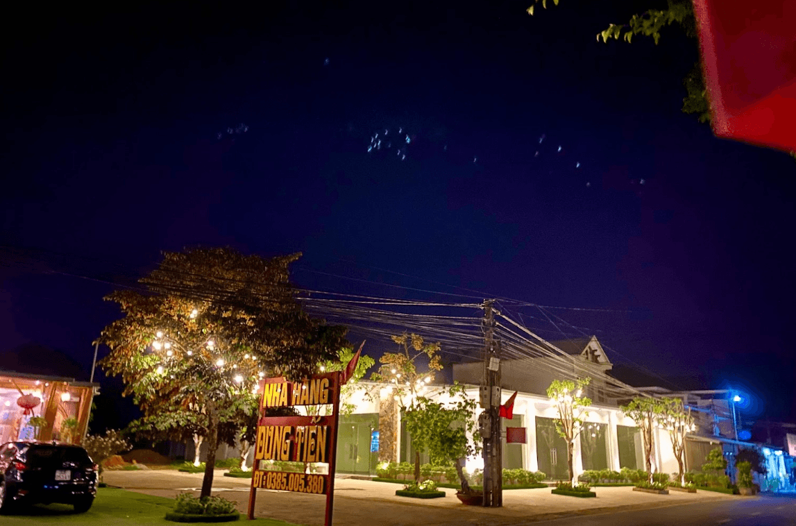 Nhà Hàng Dung Tiến
