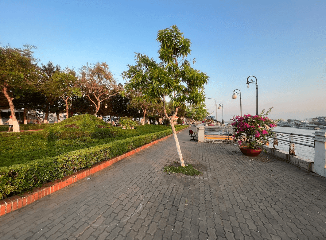 Công viên 30/4 - Châu Đốc - An Giang