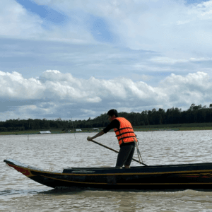 Nhà nổi du lịch anh Phương Bình Dương