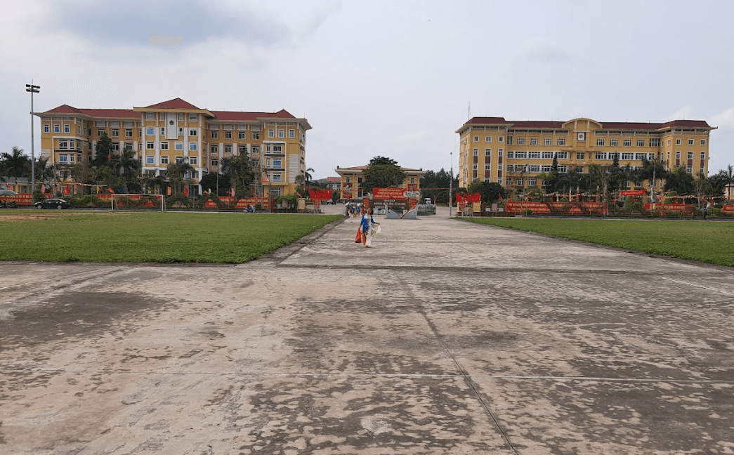 Quảng trường Yên Sơn - Yên Sơn - Tuyên Quang
