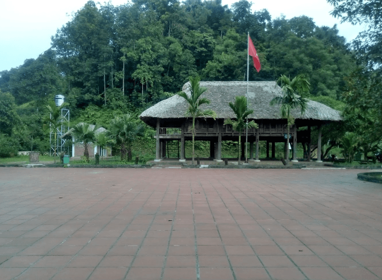 Nhà Sàn Khau Tý - Định Hóa - Thái Nguyên