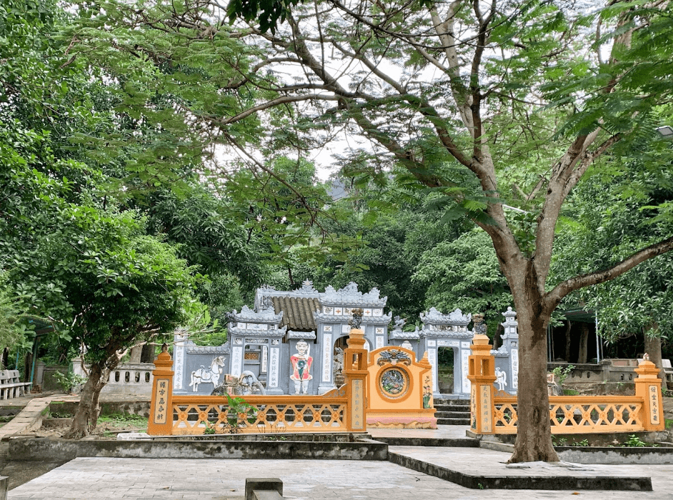 Đền Thánh Mẫu Liễu Hạnh - Quảng Trạch - Quảng Bình