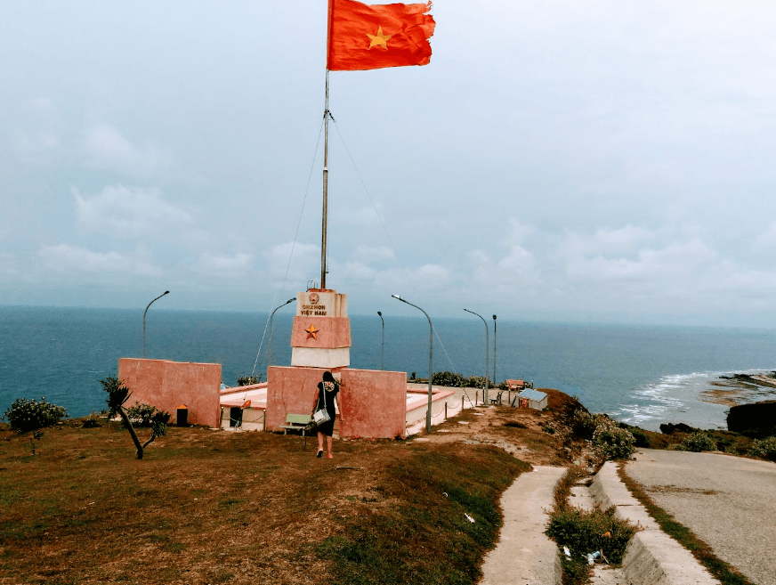 Cột cờ Tổ quốc Đảo Lý Sơn