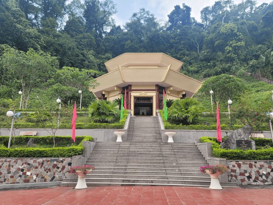 Di tích Rừng Trần Hưng Đạo - Nguyên Bình - Cao Bằng