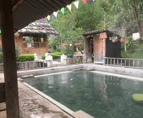 Suối nước nóng Lai Châu