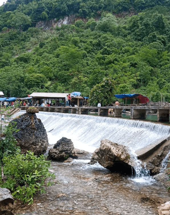 Điểm du lịch Lũng Tó Ngọc Động - Tông Nông - Cao Bằng