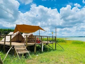 Holiday Camping Hồ Trị An