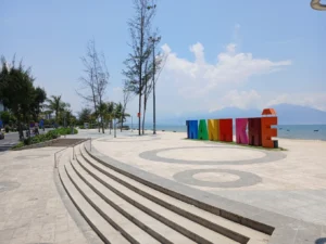 Công viên biển Hà Khê