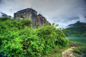 Di tích lịch sử Đèo Văn Long