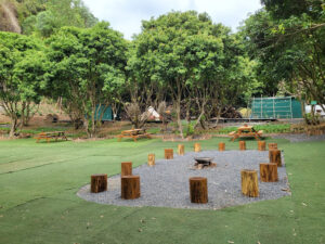 Thung Lũng Hoa Trên Đá