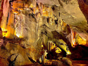 Thung Lũng Hoa Trên Đá