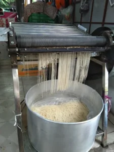 Lò hủ tiếu Quê Tôi