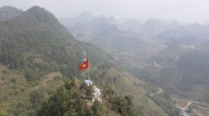 Núi Cô Tiên Mường Khương