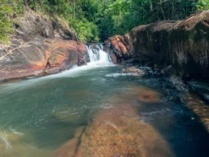 Khu cắm trại gần thác Cheo Hang Ka