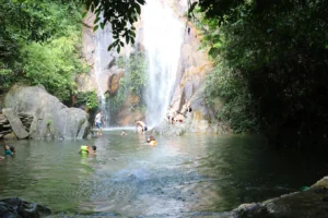 Thác Nước Cự Đồng