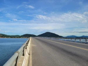 Cầu Cửa Nhượng