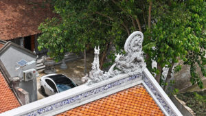 Đền Ông Hoàng Bơ