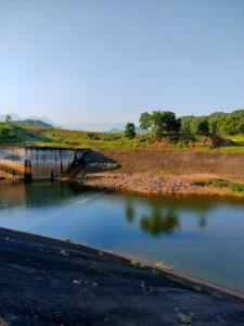 Hồ Đầm Hà Động