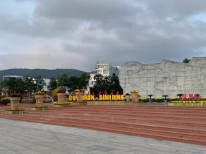 Quảng trường Nguyễn Tất Thành