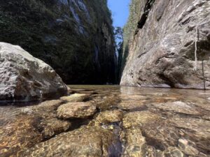 Thác Rồng Trung Lèng Hồ